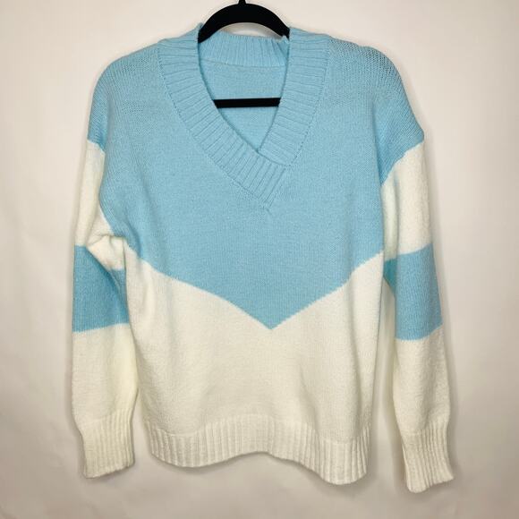 Vintage Baby Blue White V Neck Sweater ?80s ? Medium - Picture 1 of 4